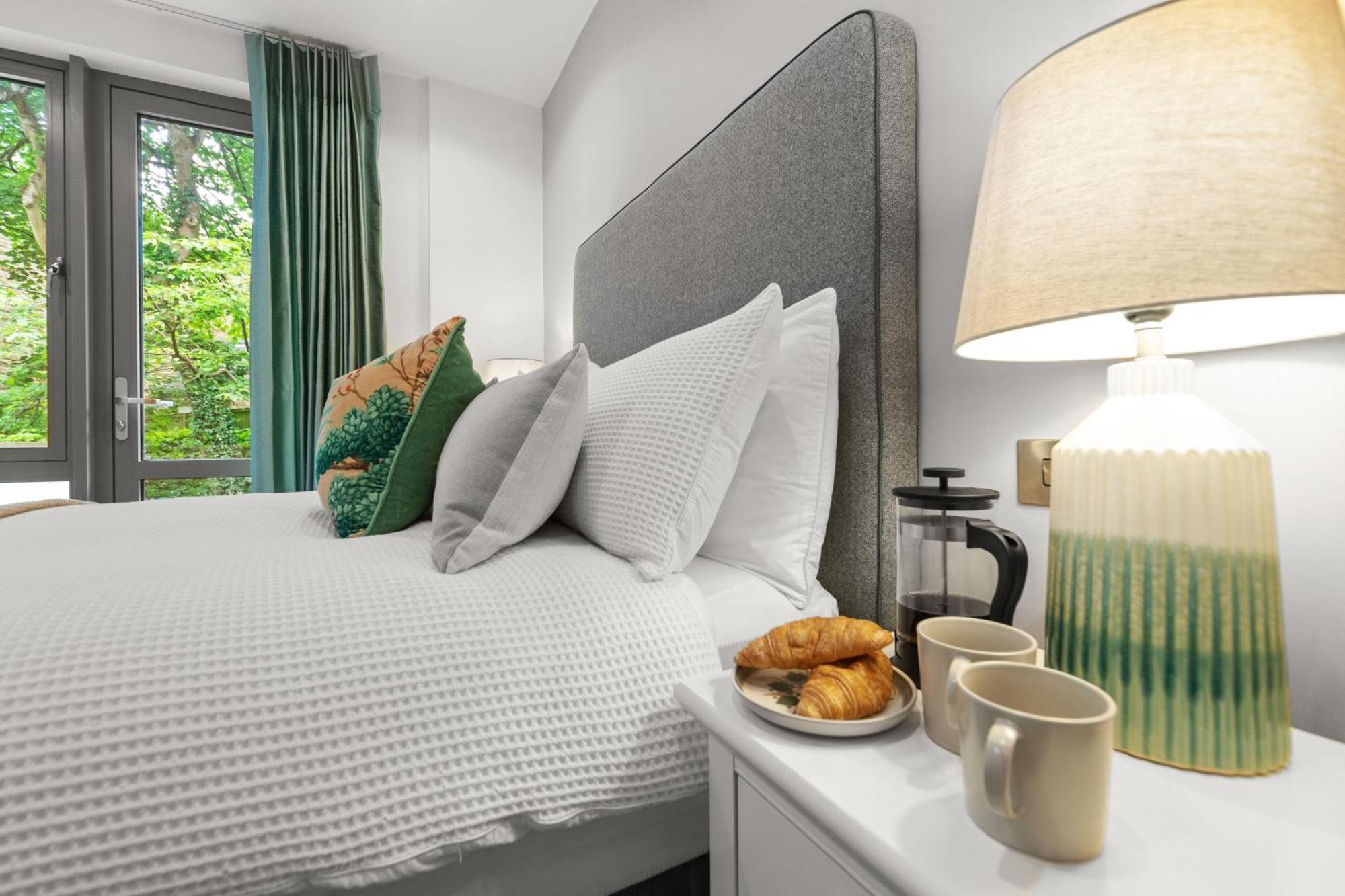 Springfield Fourteen Harrogate Quarto foto